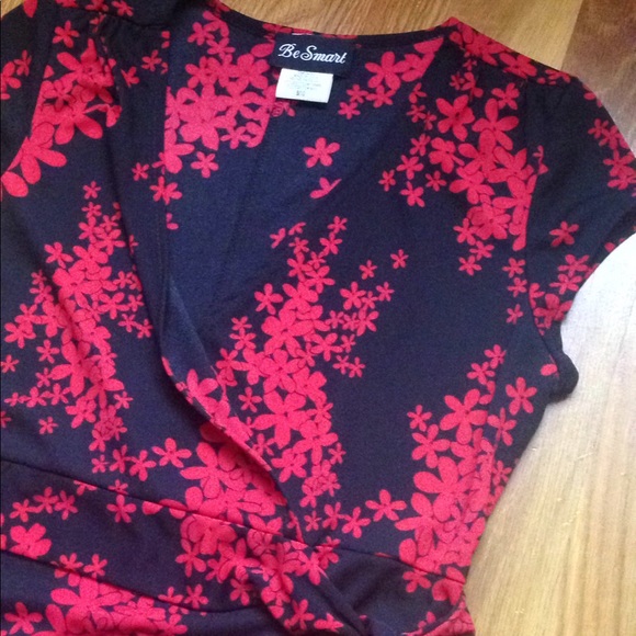 Red Floral Design Dress - Picture 3 of 6